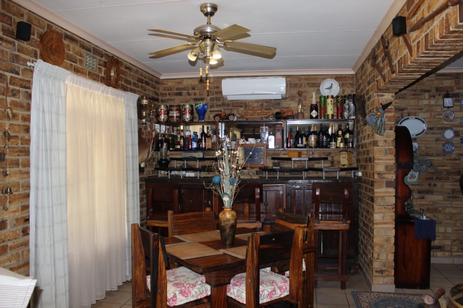 4 Bedroom Property for Sale in Deneysville Free State